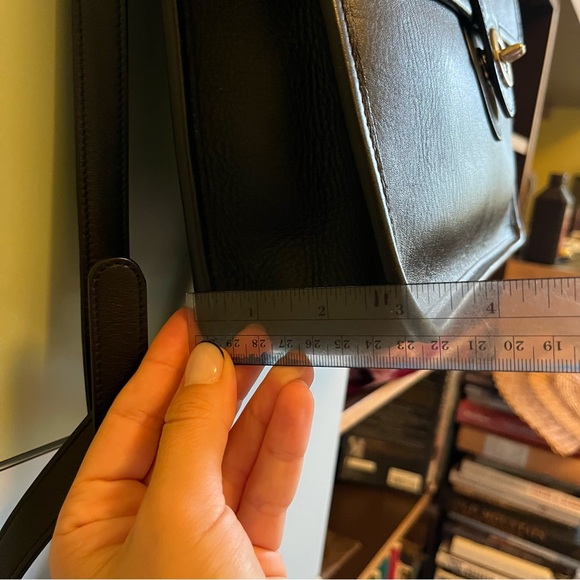 Coach Black Leather Willis Bag - Picture 12 of 16